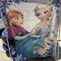 New Moana and frozen throw blankets
