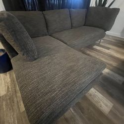 Sectional Couch Free Delivery 