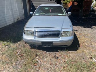 2003 Ford Crown Victoria