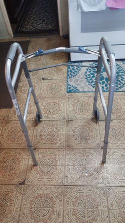 Sturdy Walker new condition adjustable legs $15