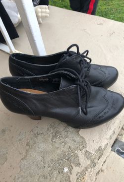 FOSSIL BLACK LEATHER BOOTIES