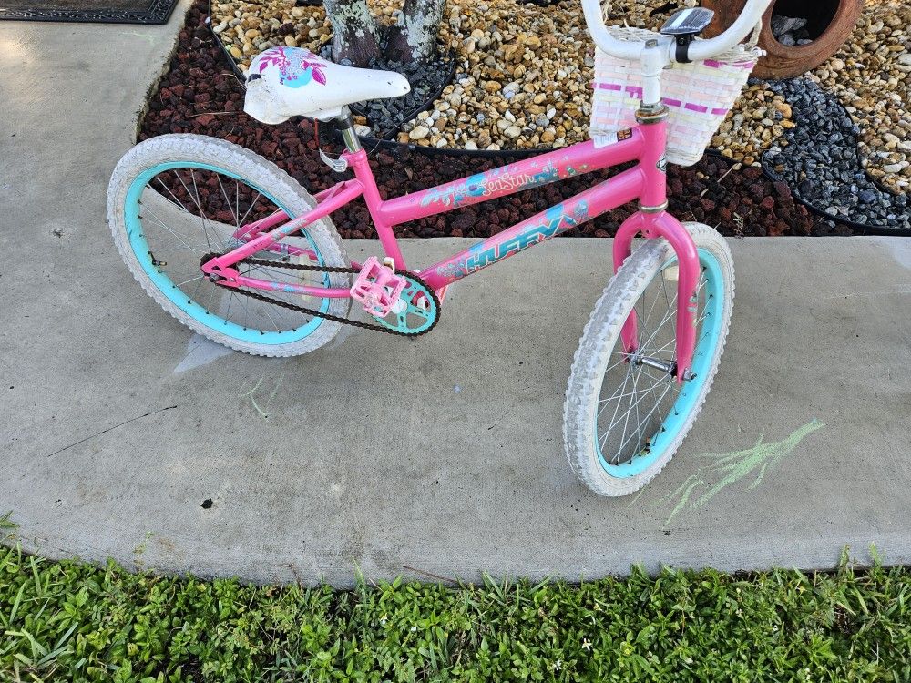 Girls Bicycle HUFFY SEASTAR