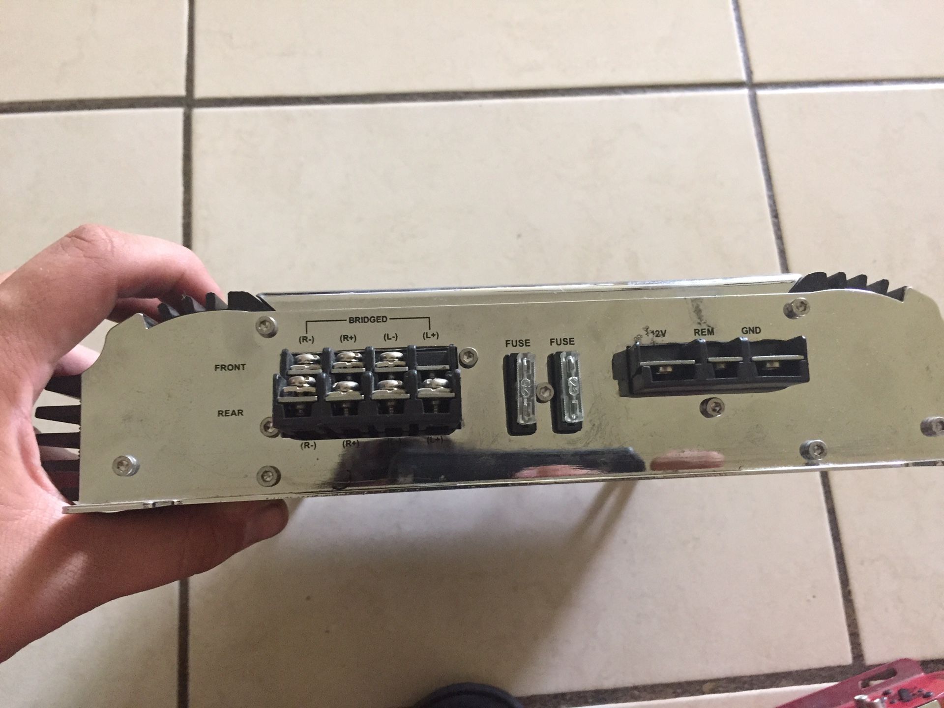 West coast customs car amplifier