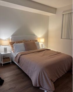 QUEEN BED AND MATTRESS