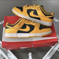 Nike dunk low goldenrod size 10.5