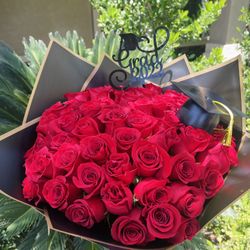 50 ROSE GRADUATION BOUQUET 