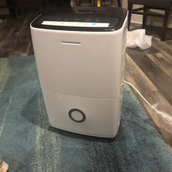 Frigidaire Dehumidifier  Last Chance 