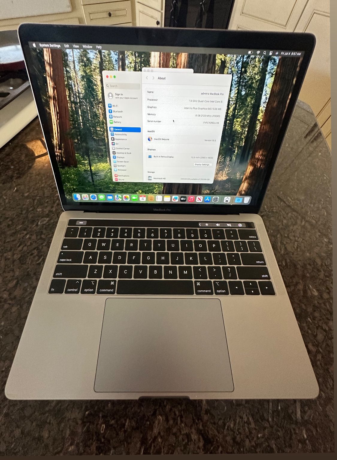 2020 Macbook Pro 13 Inch Touchbar M1, 16 Gb 1TB 1024Gb Storage 100 Cycle Battery Original Charger Mint Condition