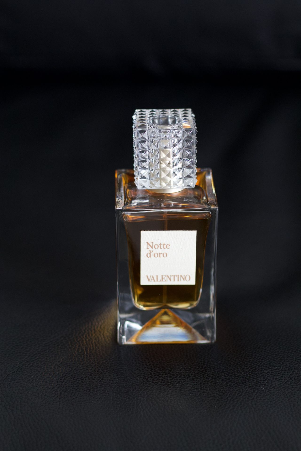 NOTTE D'ORO PARFUM Valentino