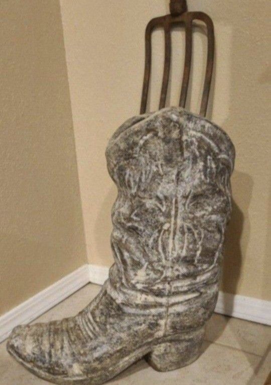 Large cowboy boot planter decor... Flower Pot