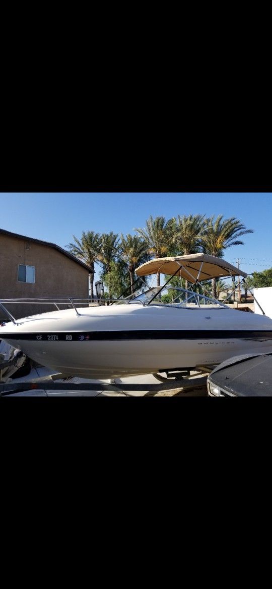 2003 Bayliner Cuddy Cabin 5.7 350 Motor