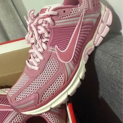 Woman Nike Vomeros 71/2