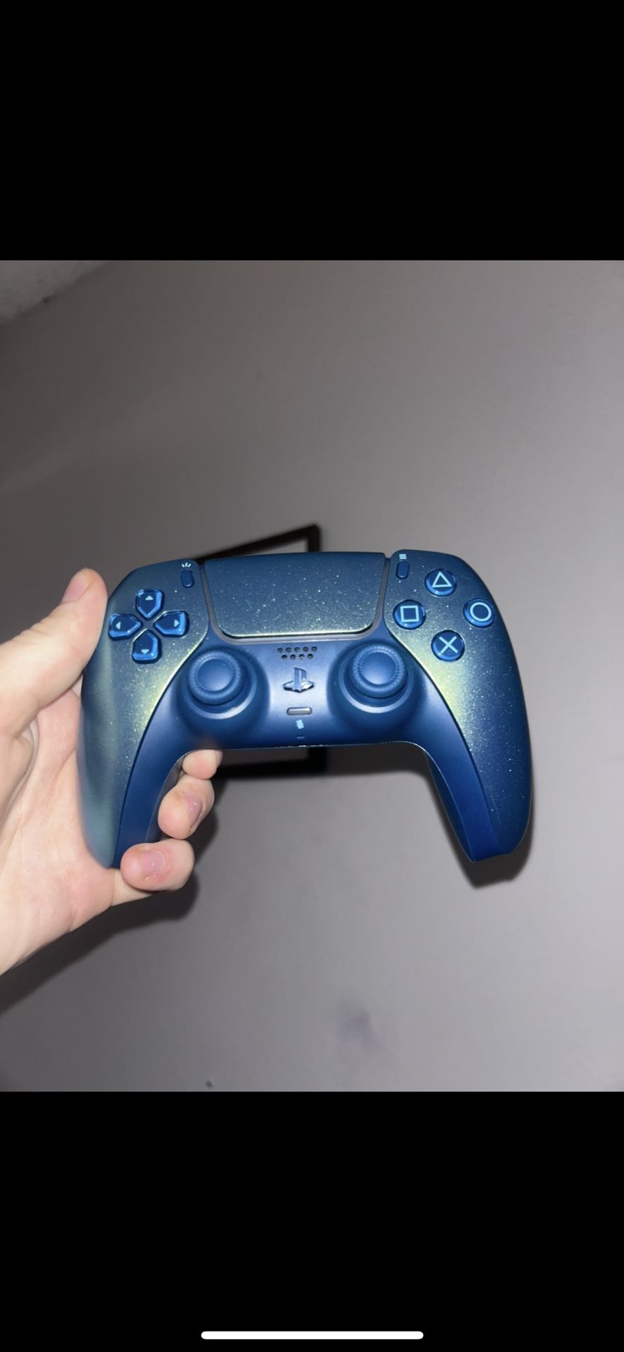 PS5 Controller( Used 3 times literally)