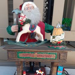 Santa's Workshop Decoration 