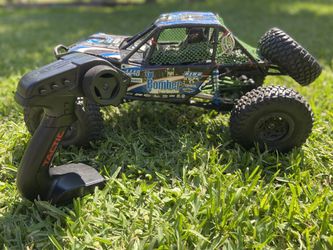 Axial Bomber With Multiple Upgrades