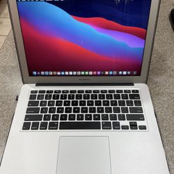 Apple Macbook Air 13”