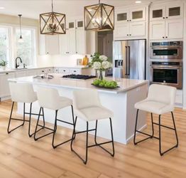 Set Of 4 Mali 36 in. Linen Fabric Metal Frame Counter Height Bar Stool with Premium Footrest and Non-Slip Footpads Set of 4