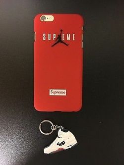 Supreme case w/ Jordan keychain