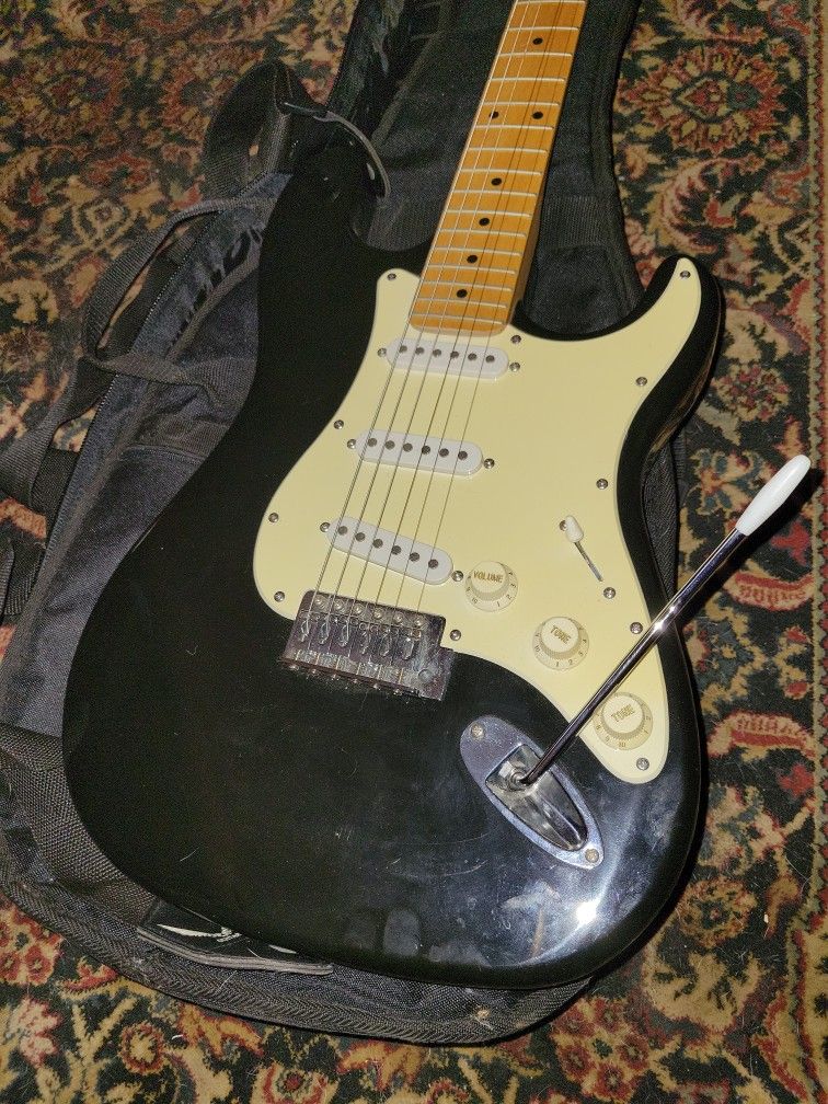 California Strat Style Electric Guitar