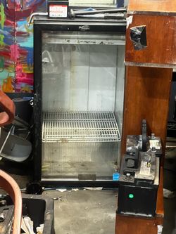 Fogel beverage refrigerator