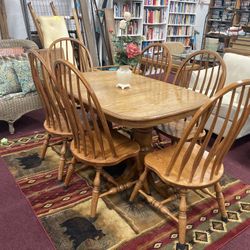 Oak Table And Chairs 