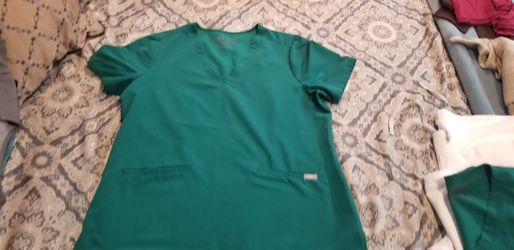 FIGS WOMENS TOP