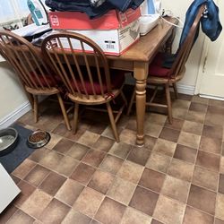 Kitchen Table And Chairs 