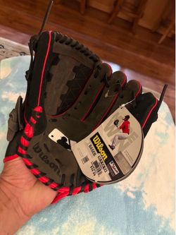 Wilson baseball ⚾️ glove brand new