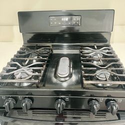 Stove & Refrigerator — Great Condition — Pick Up Only