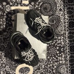Led Balenciaga Tracks