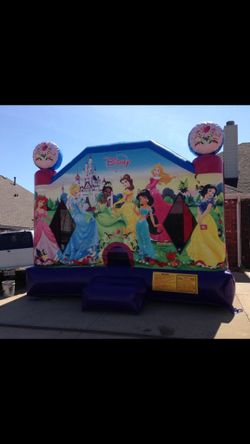 Se rentan Sillas trampoline y mesas