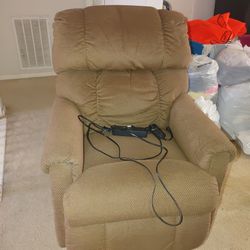 Lazy Boy Pinnacle 33.5" Lift Chair