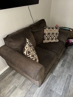 Couch set