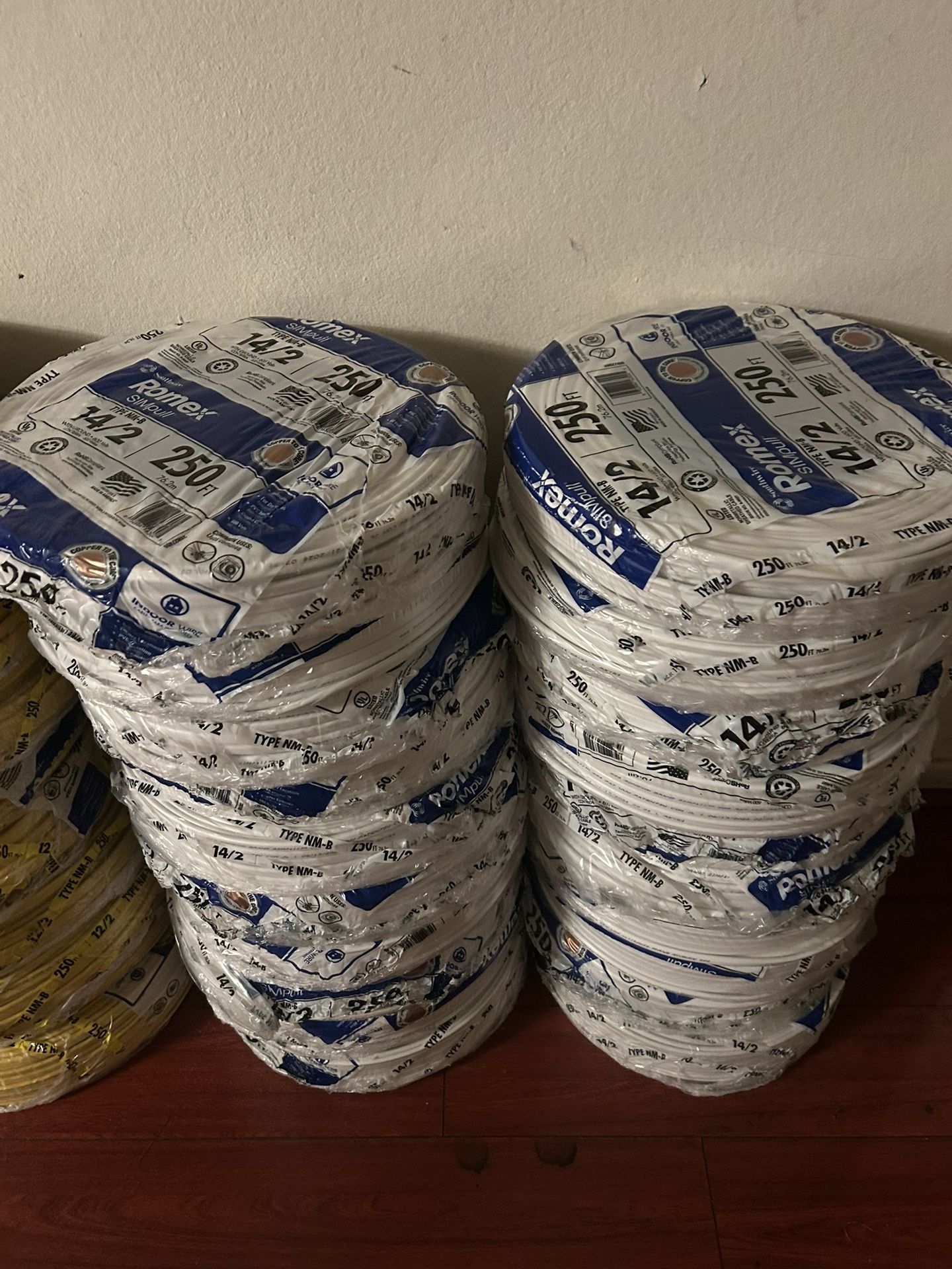 14/2 Romex 250ft – BELOW RETAIL – Bulk Deals + Free Delivery