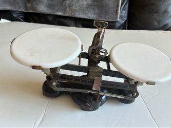 Vintage Braun-Knecht-Heimann-Co San Francisco Balance Scale