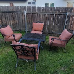 Cast Aluminum Patio Furniture Set 