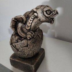 1994 WINDSTONE BABY DRAGON GARGOYLE STATUE BY PEÑA 6"×4"×3" - Q3