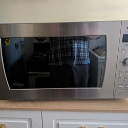 Microwave - Panasonic - Large  - NN-SD975S