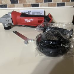 M-18 4 1/2” Grinder