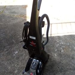 Bissell Carpet Cleaner+Shampoo 30.00