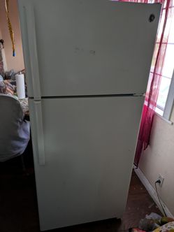 Refrigerator 