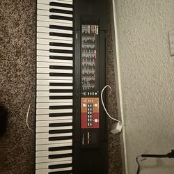 Yamaha Keyboard Piano