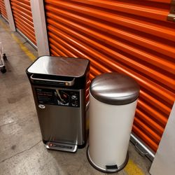 2 Trash Cans