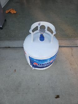 Full propane tank