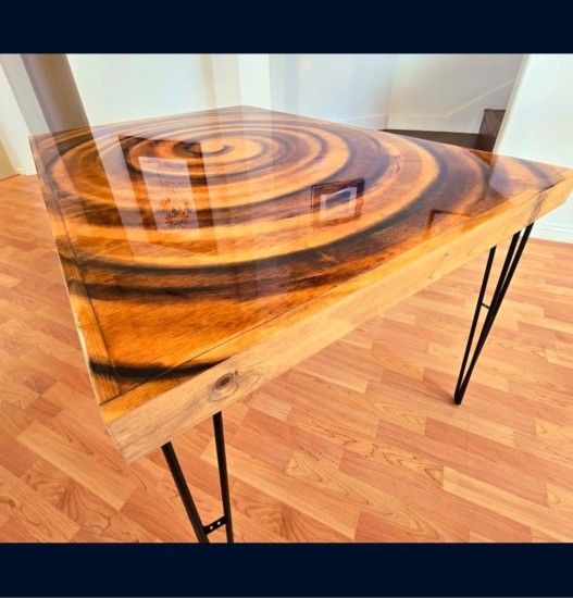 Amazing Vertigo Swirl Dining Table 