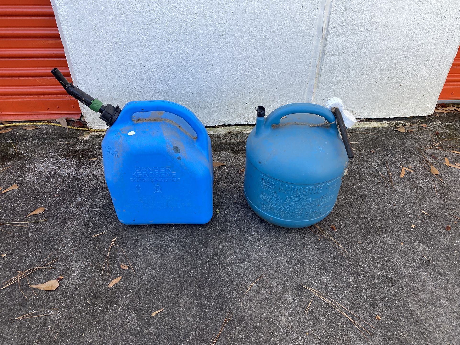 5 Gallon Kerosene Cans