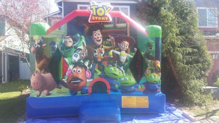 Bouncy house (hablo español )