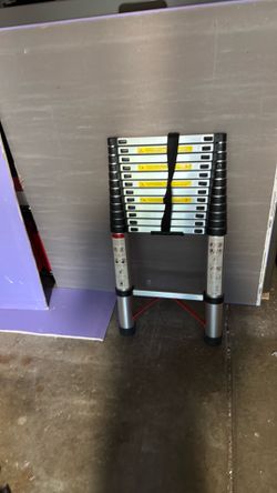 Telescoping ladder 12’ ￼