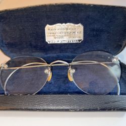 Antique Eyeglasses With Case