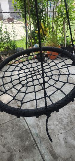 Spider web tree swing
